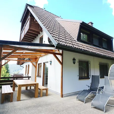 Feriendomizil Am Roessleberg,